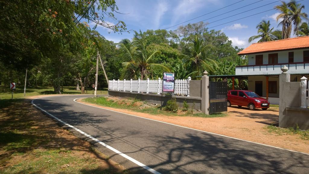 Hotel Flamingo Anuradhapura Exterior foto